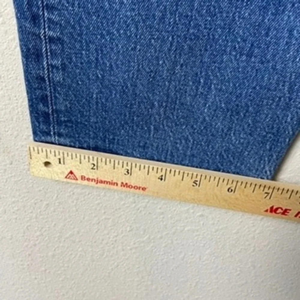 Levi Strauss & Co. classic fit
